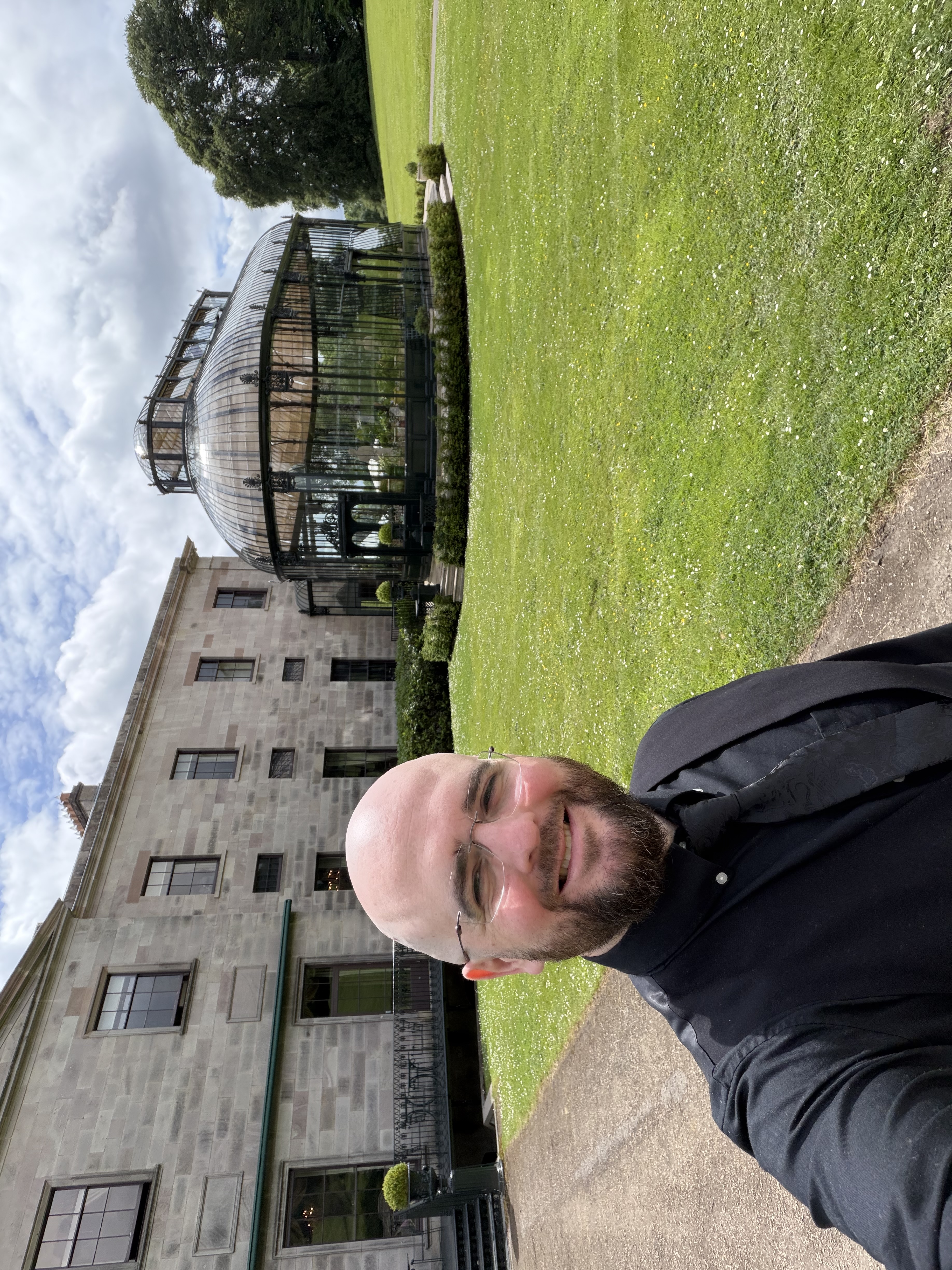 Outdoor tarot reader at Ballyfin Demesne wedding